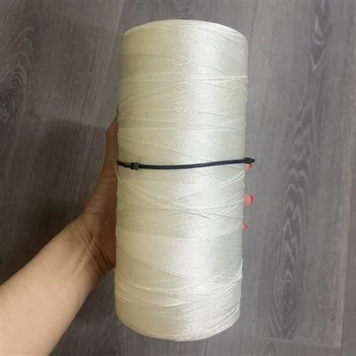 Nylon multifilamentgarn med høj styrke